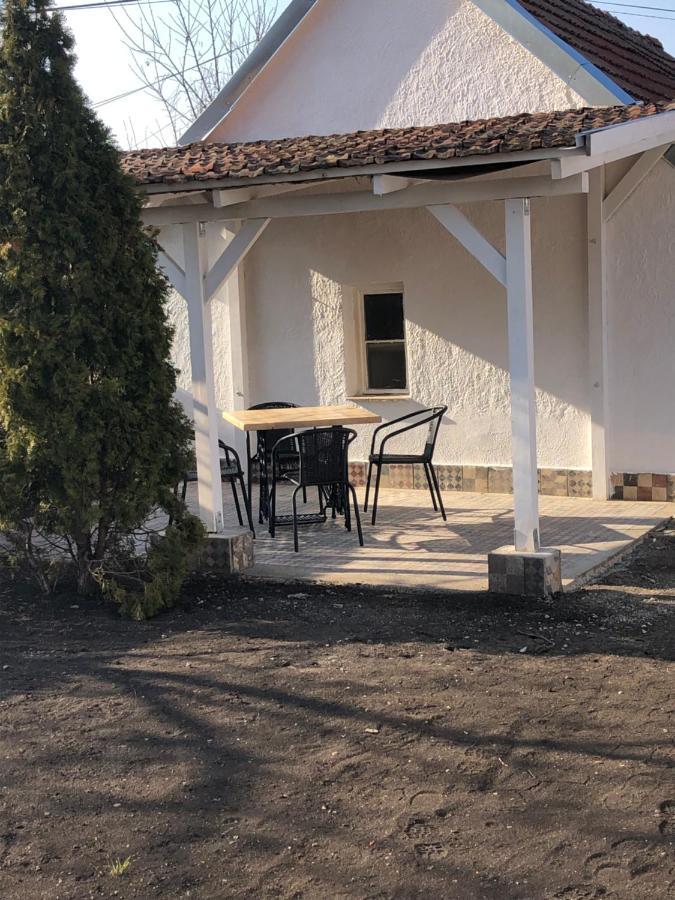 Mormota Vendeghaz Lägenhet Mezőkövesd Exteriör bild